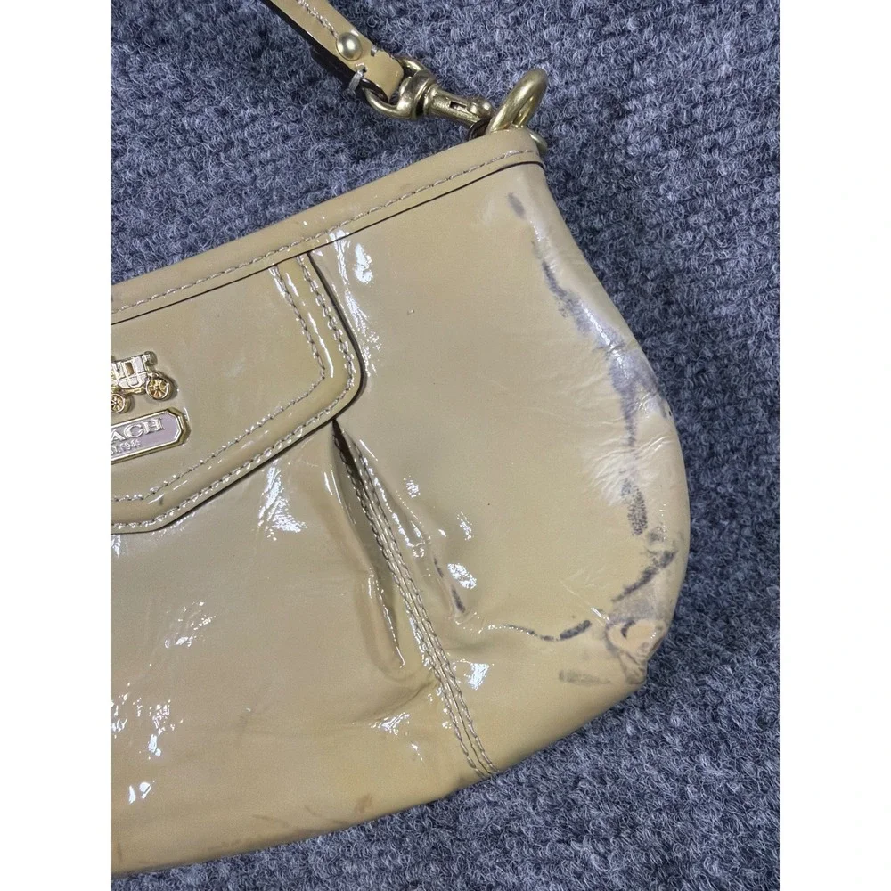 Vintage Coach Yellow Patent Leather Small Wristlet Bag Purple Lining Gold Logo
